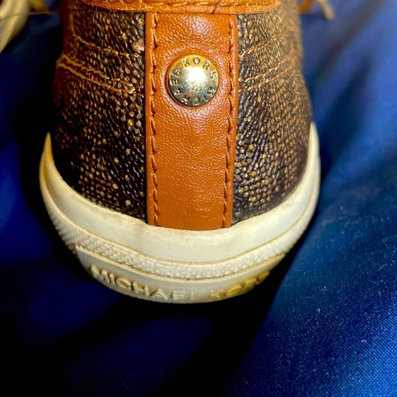 Michael Kors Shoes - Picture 2 of 2